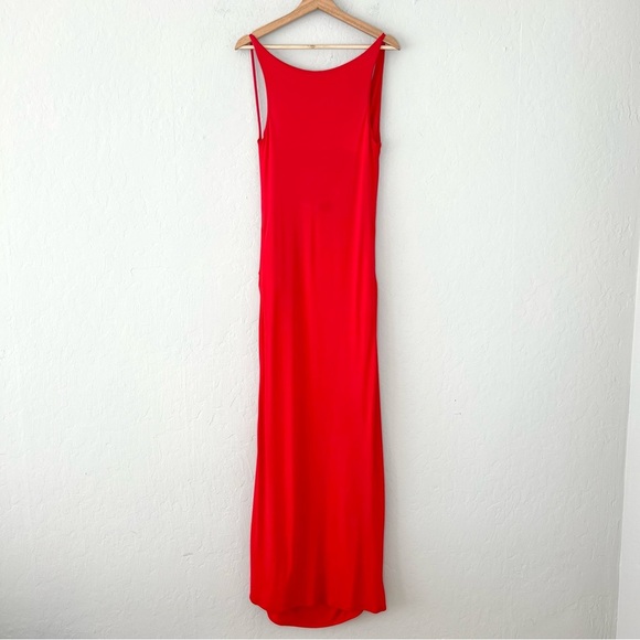 Elléra St. Barts Open Back Maxi Dress - Picture 3 of 10